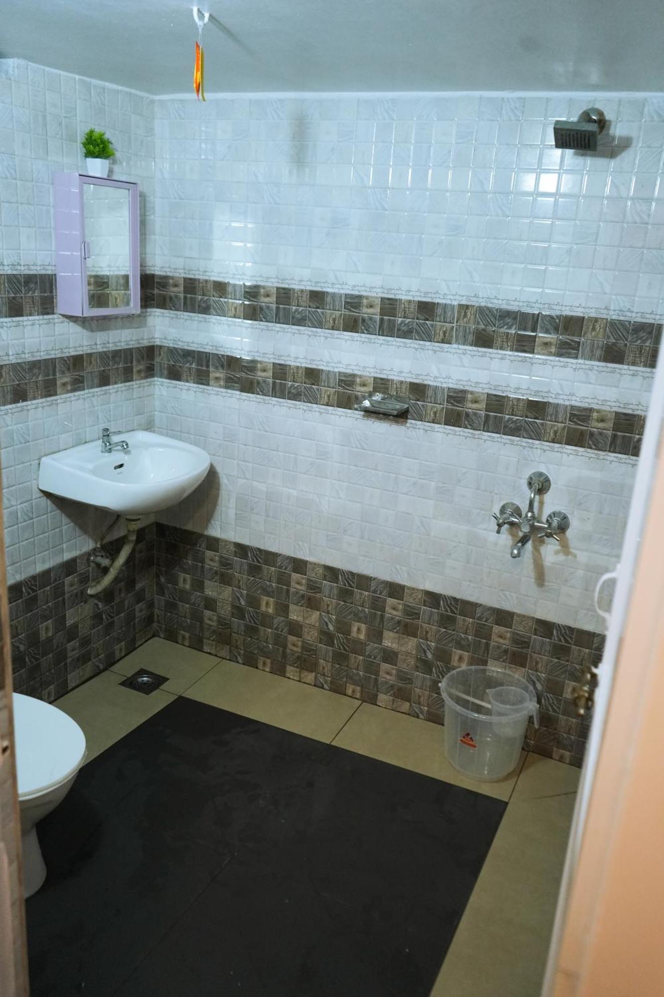 Mother Tree Inn Kochi Екстер'єр фото