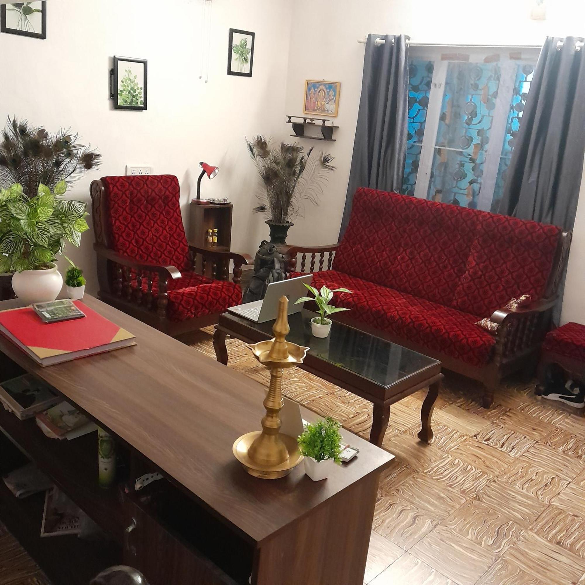 Mother Tree Inn Kochi Екстер'єр фото