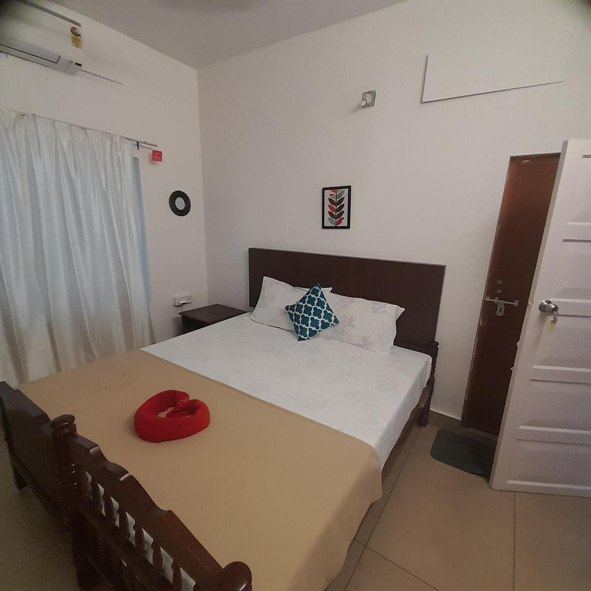 Mother Tree Inn Kochi Екстер'єр фото